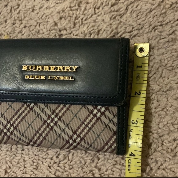 Burberry Blue Label Nova Check Fold Wallet Gold Logo - Picture 11 of 13